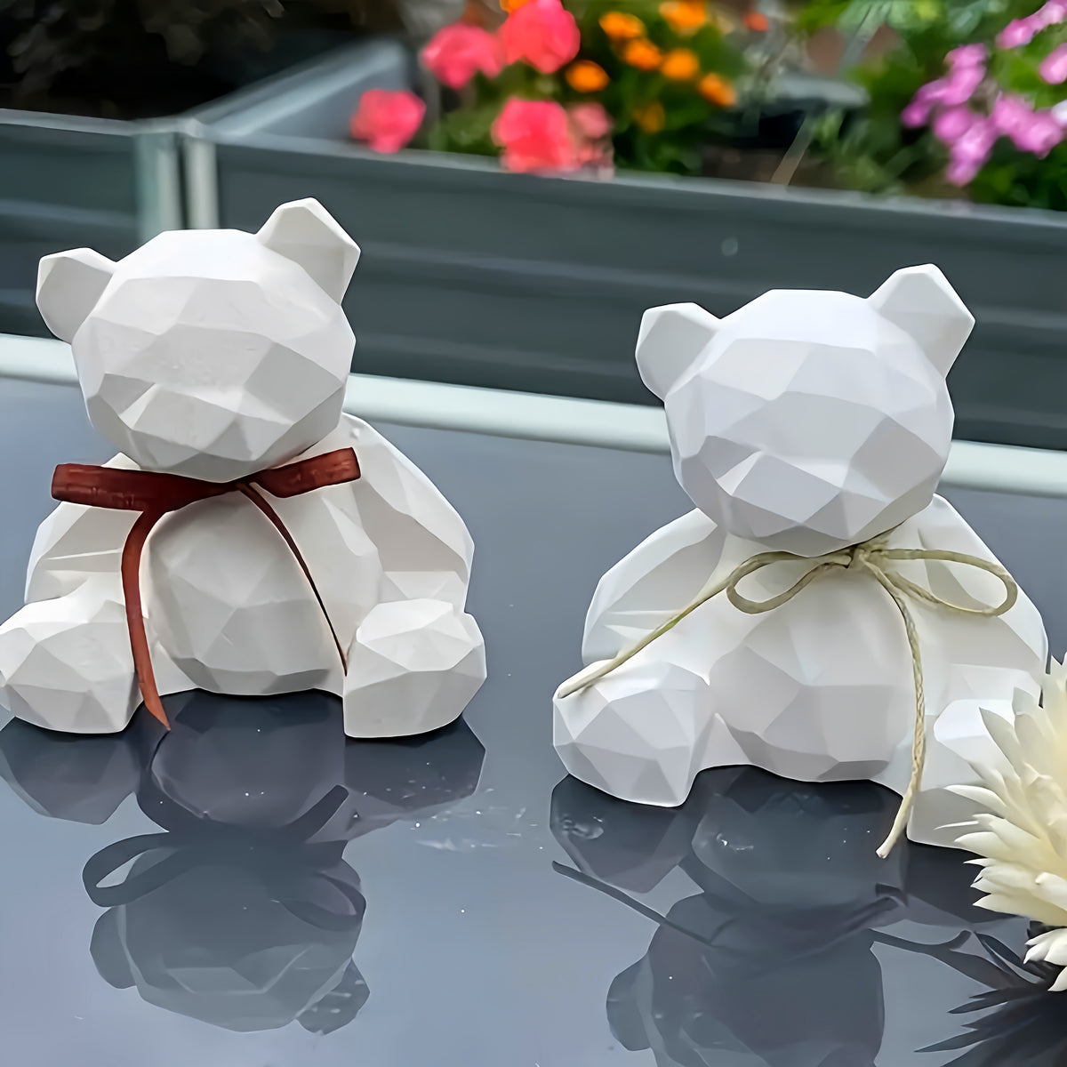 7-piece 3D animal resin and gypsum mold set for epoxy resin and stone crafts, featuring detailed animal shapes.