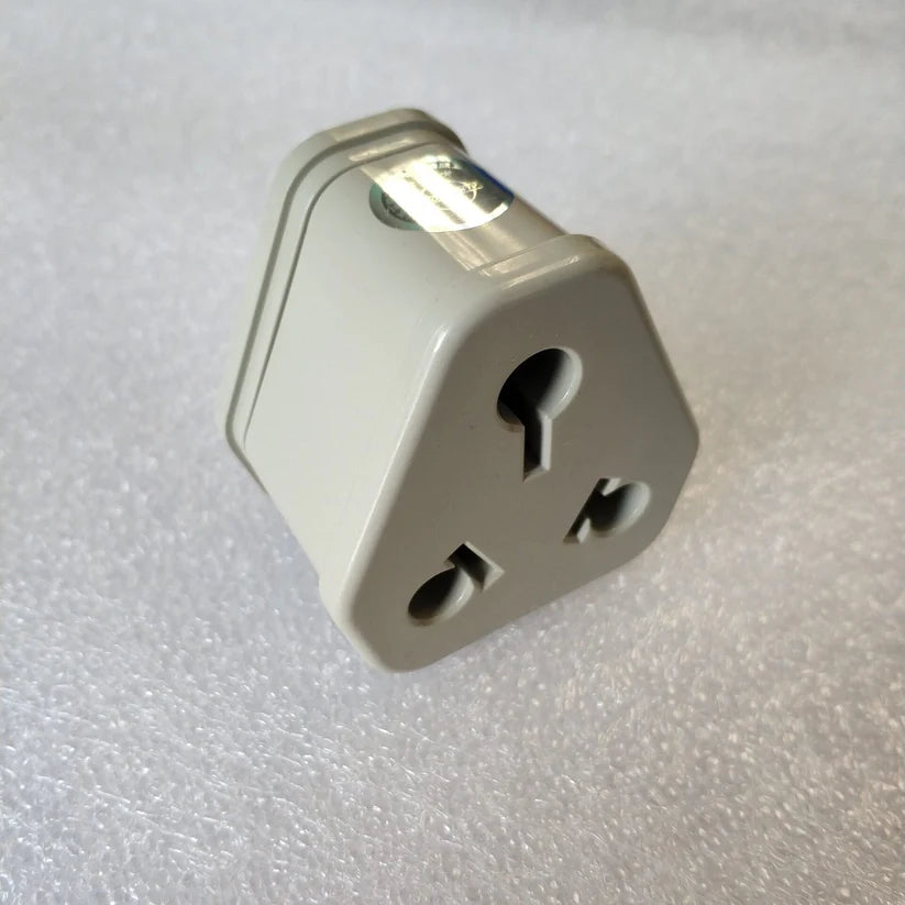 Universal 10A to 16A AC Travel Adapter for International Use