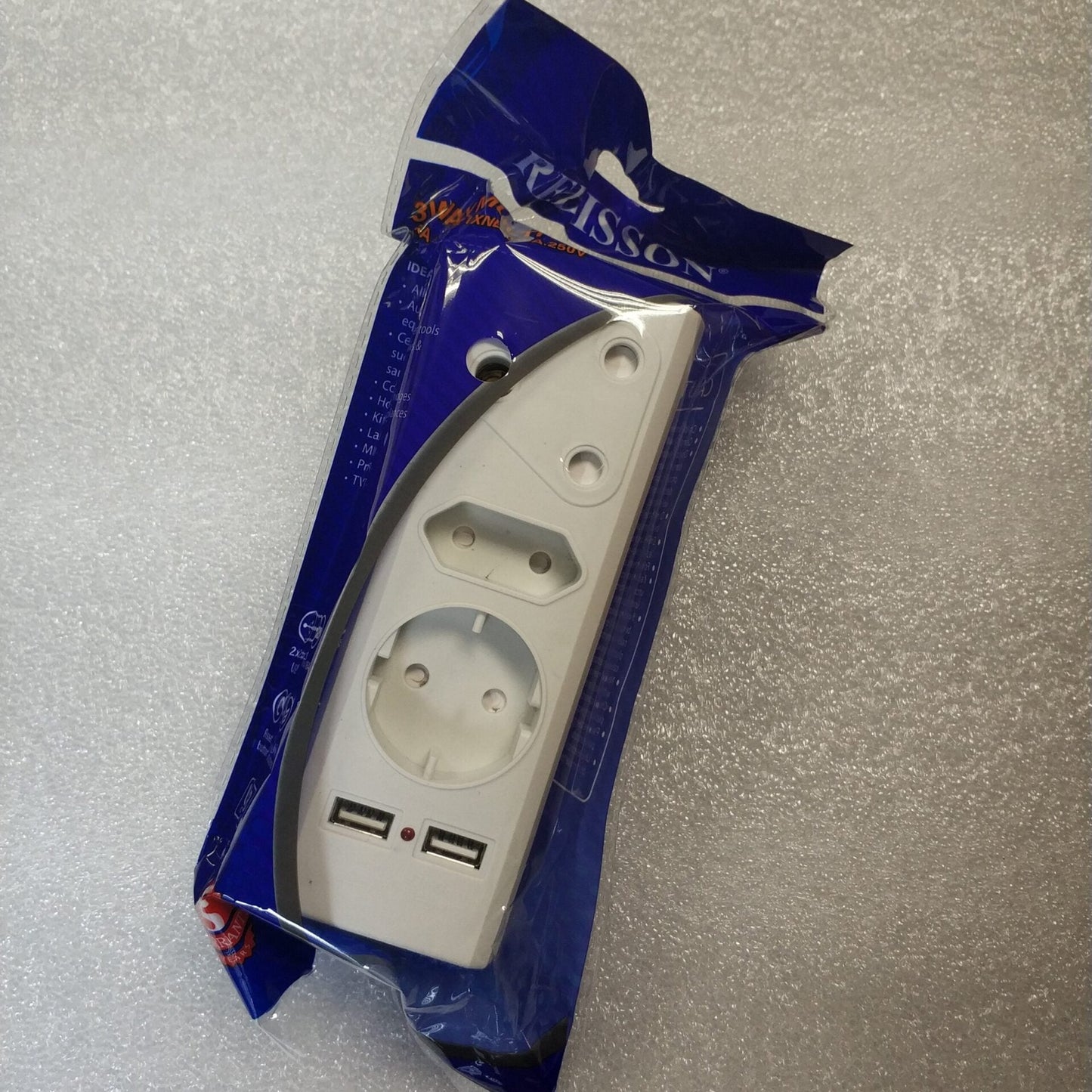 REDISSON R-21USB 220v 16Amp Multiplug with 2x USB 5V Ports - Electromann SA