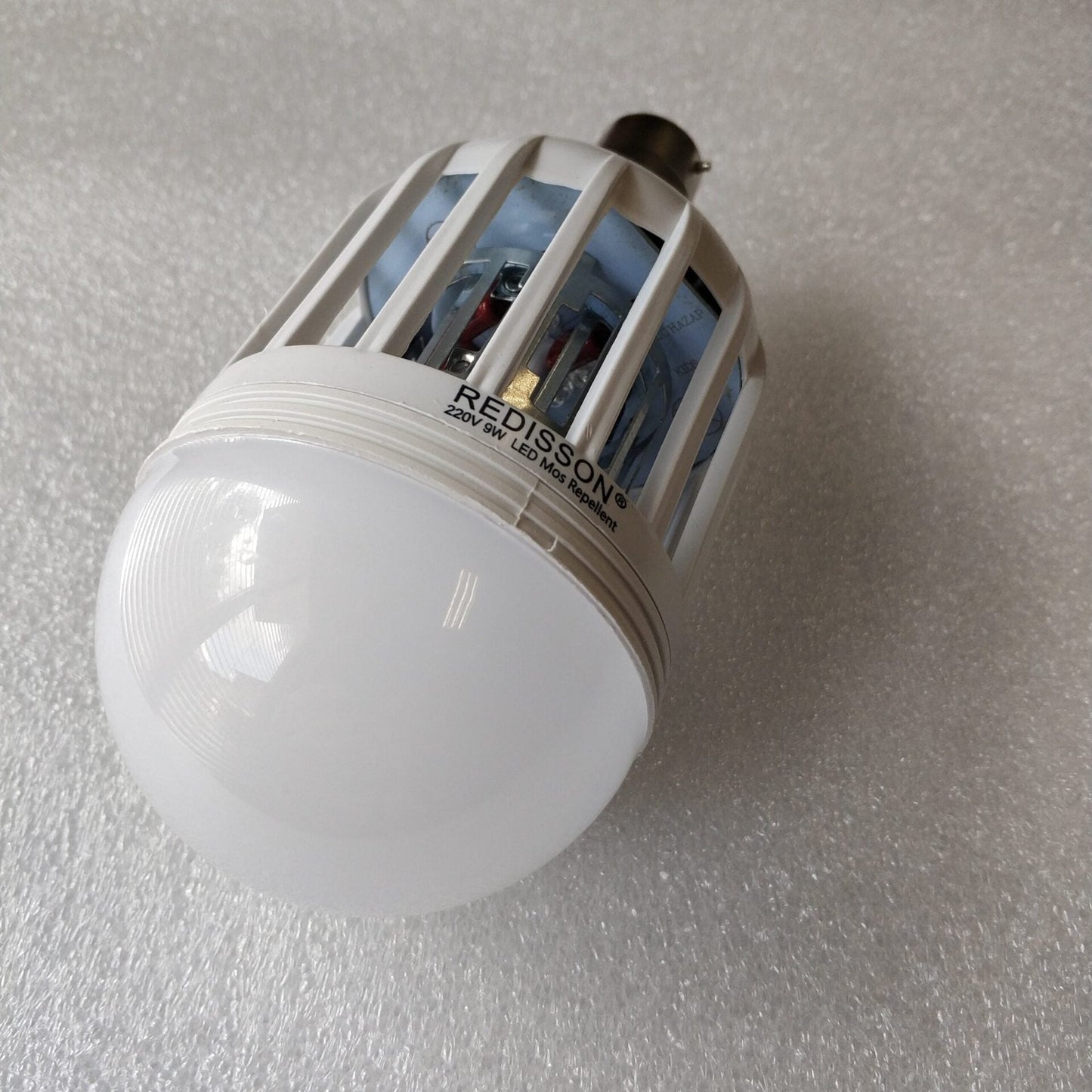 Redisson 9 watt B22 Mosquito Terminator Led lamp - Effective Mosquito Control Solution - Electromann SA