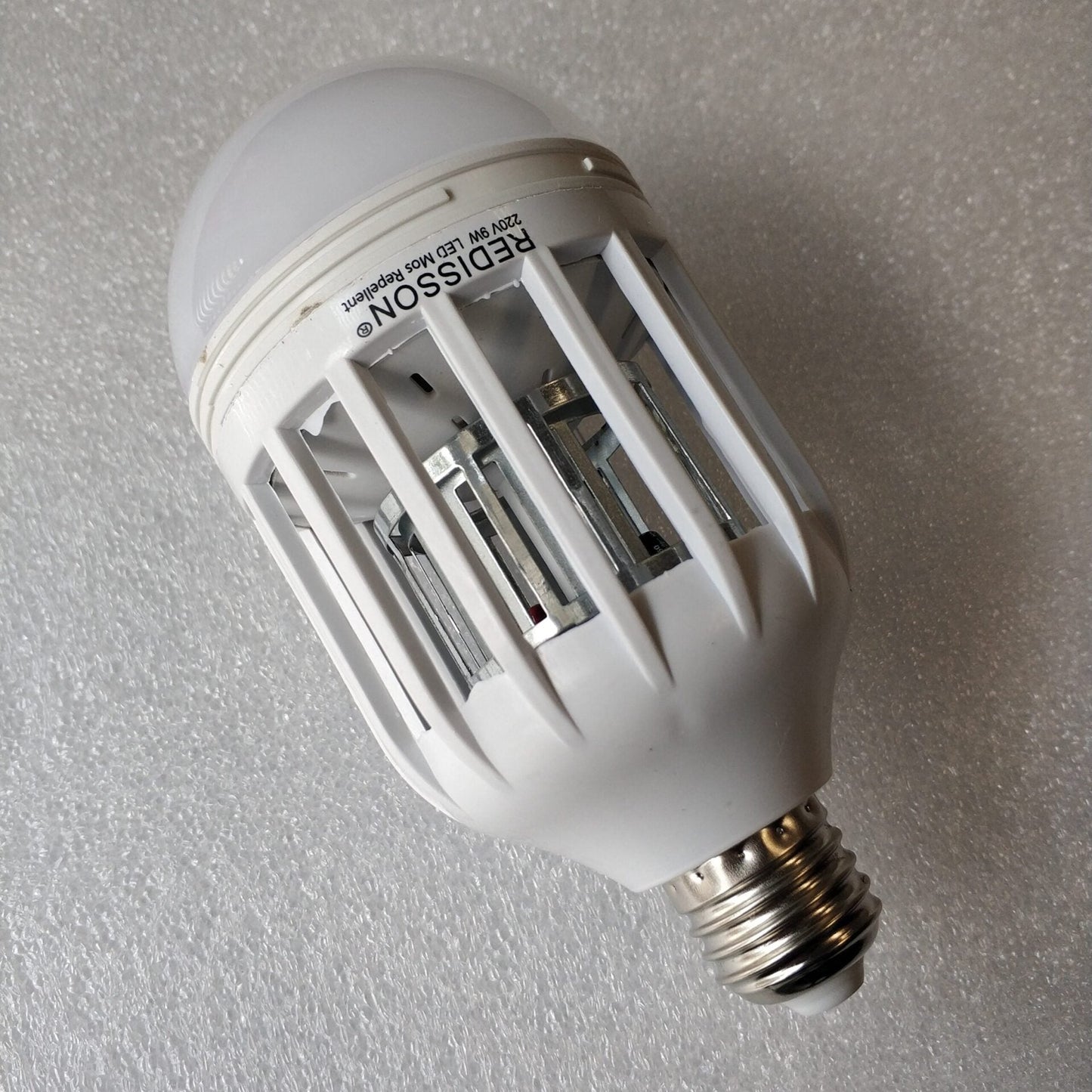 Redisson 9 watt E27 Mosquito Terminator Led lamp - Electromann SA