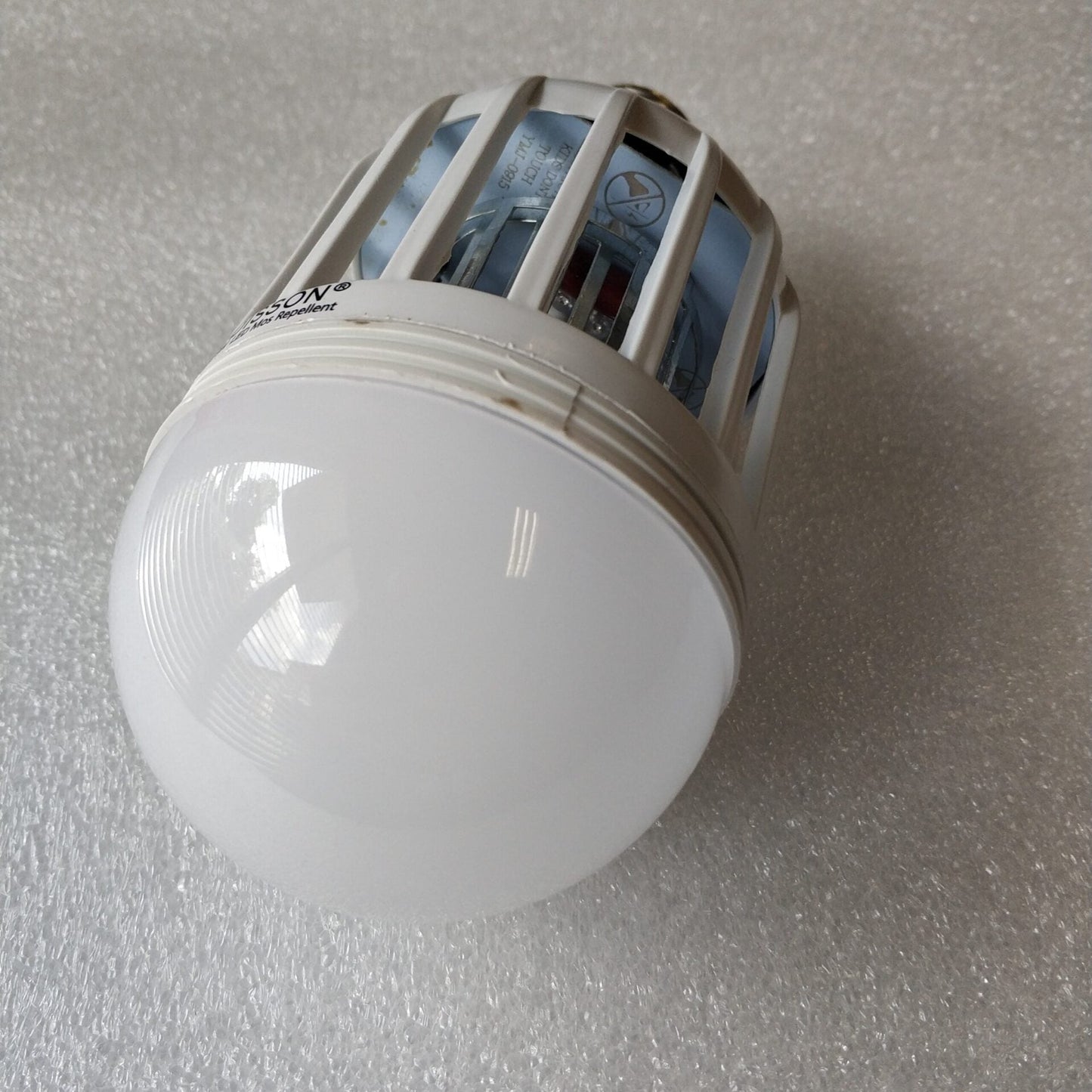 Redisson 9 watt E27 Mosquito Terminator Led lamp - Electromann SA