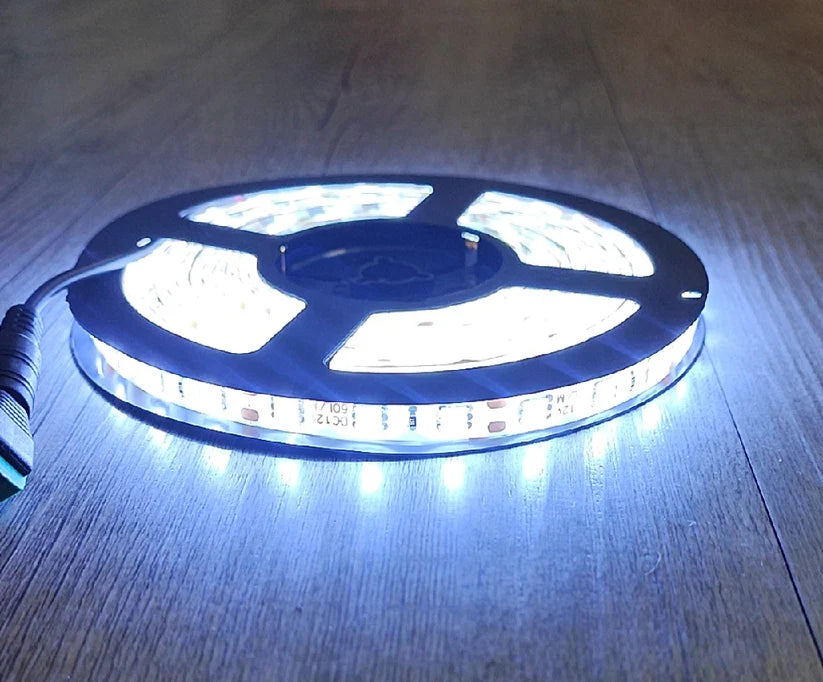 12v DC 5m 300 x 5050Led Chip Soft Cool White Weatherproof LED Light Strip Roll
