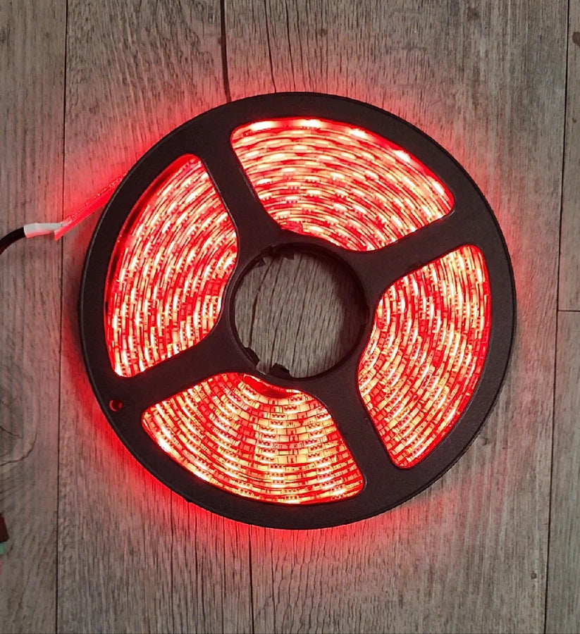 12v DC 5m 300 x 5050Led Chip Soft Red Weatherproof LED Light Strip Roll