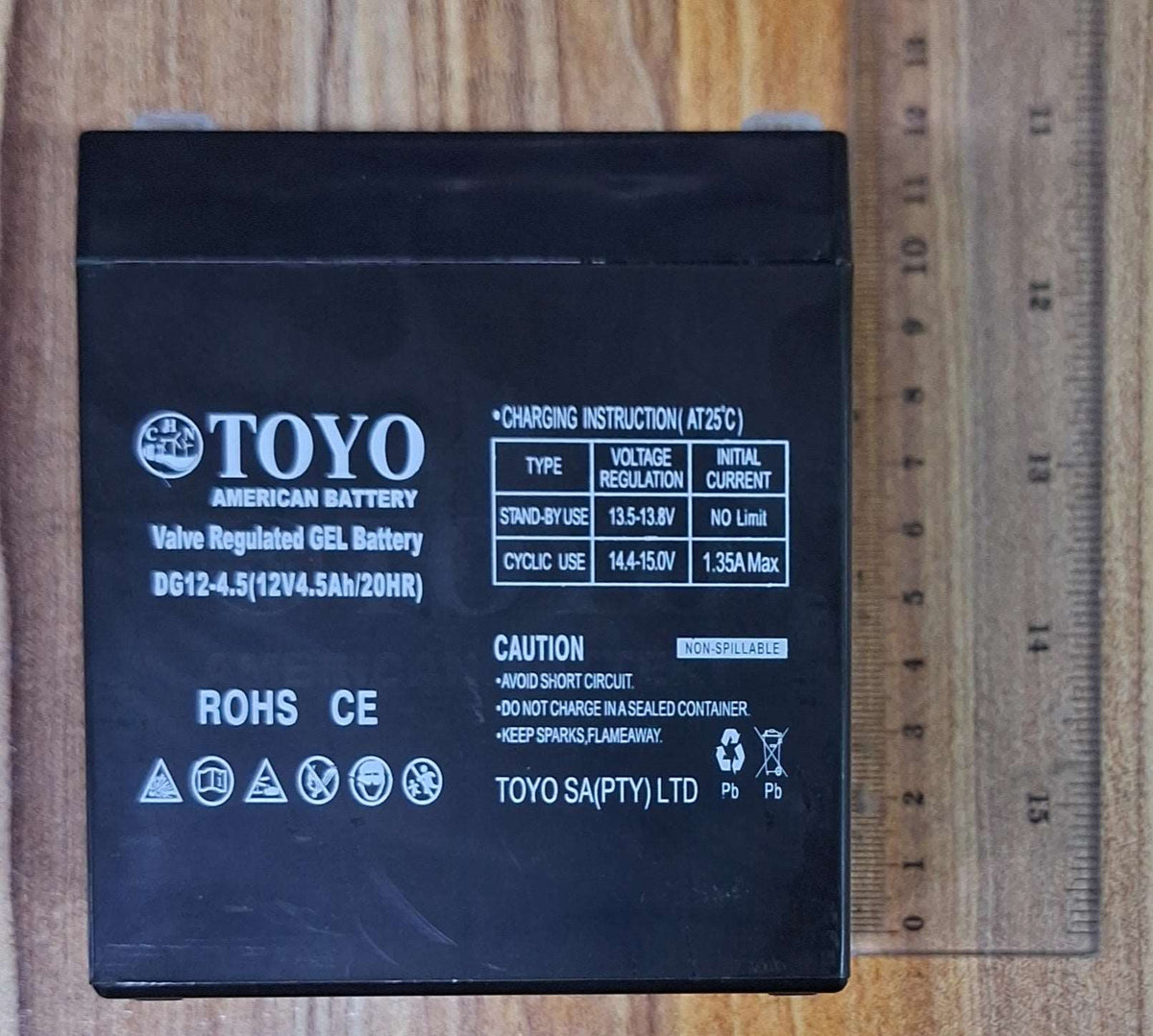 ET Toyo Valve Regulated Gel Battery 12V 4.5Ah with sealed design and battery terminals visible for automotive or backup power use.