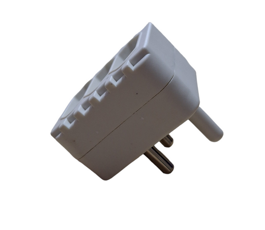 Redisson 3Way Adaptor 3x5a, 2Pin - Max 16A 250V~ - Little Tokyo SA
