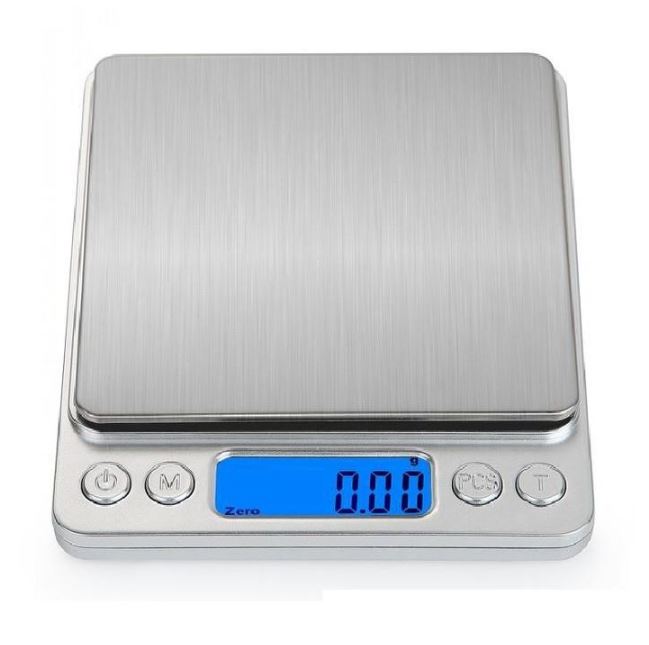 ET professional digital table top scale displaying a clear digital readout, capable of weighing up to 500g with 0.1g precision.