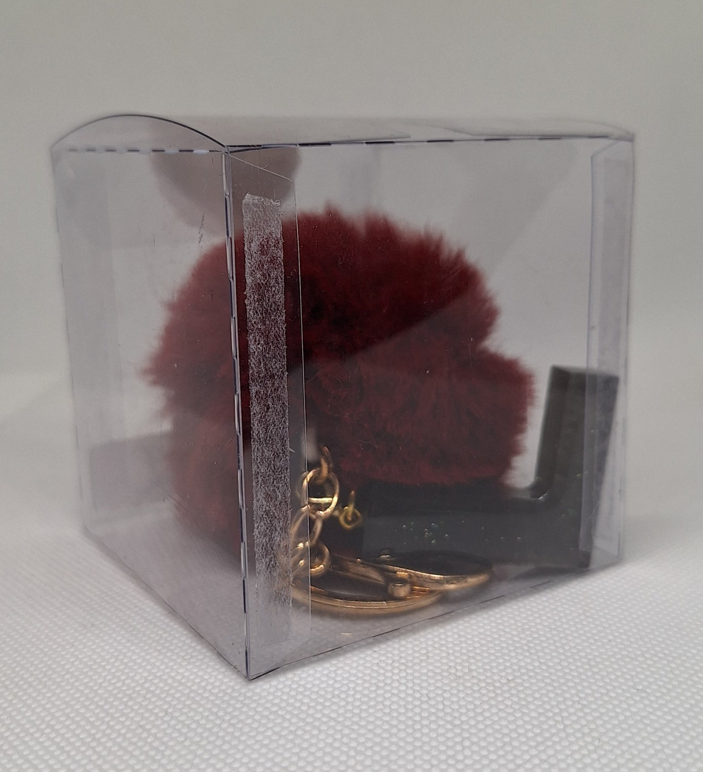 Custom Resin Letter Keychain With a Maroon Pom Pom - L - Little Tokyo SA