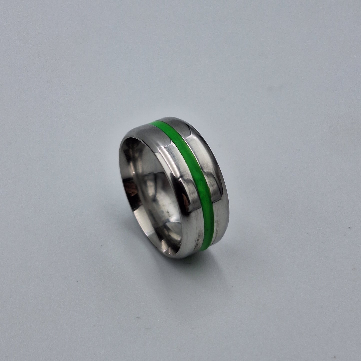 Stainless Steel 8mm Ring With Green Stripe - Size 7 - Little Tokyo SA