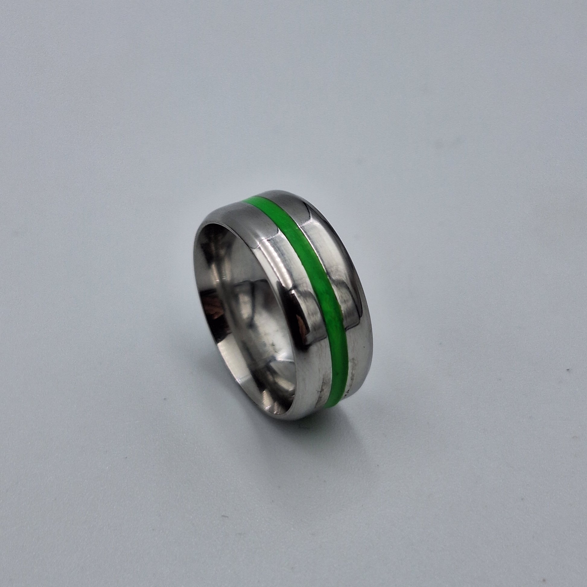 Stainless Steel 8mm Ring With Green Stripe - Size 7 - Little Tokyo SA