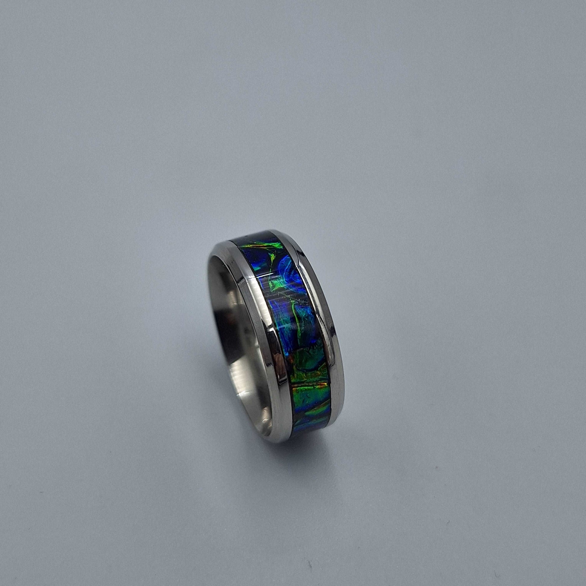 Stainless Steel 8mm Ring With Dichrolam Laminate - Size 7