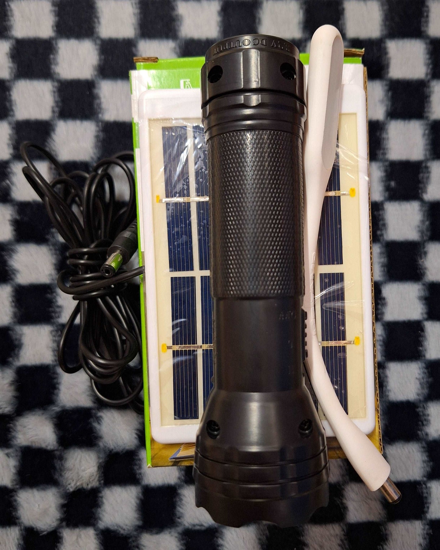 CcLamp Multifunctional Solar Torch With Desk Lamp Light