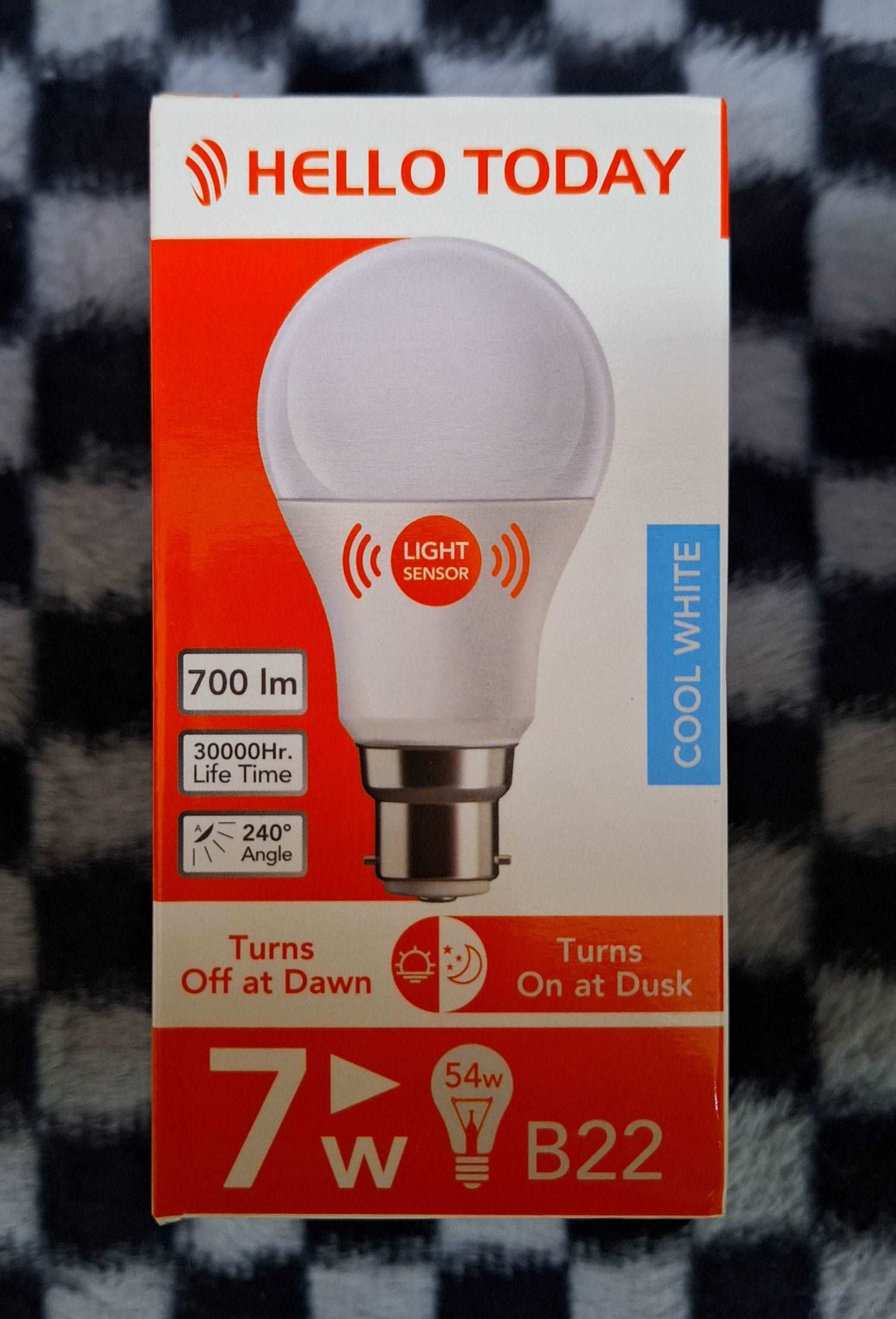 Hello Today 7w B22 With Light Sensor - Cool White (Please note this is not a Rechargeable Bulb)