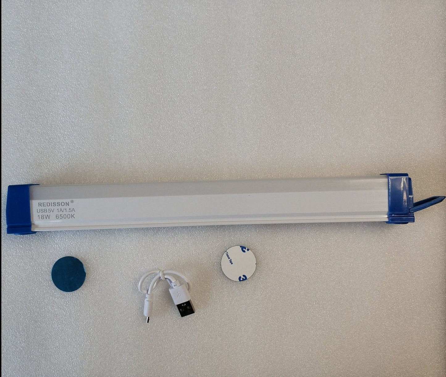 Redisson 18W T5 Rechargeable Portable LED Tube Light - Electromann SA
