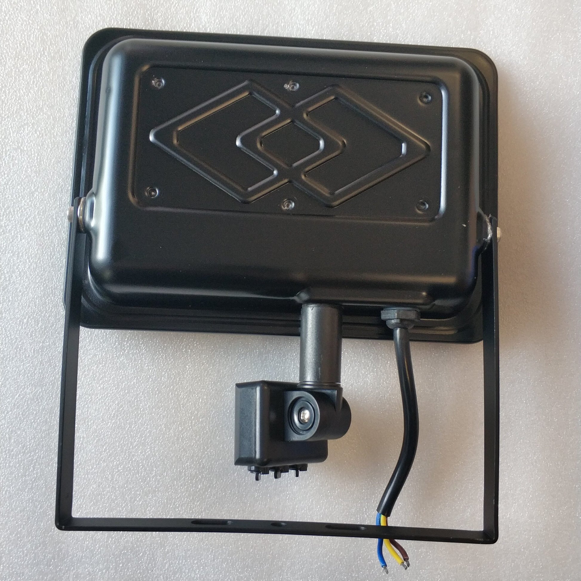Redisson 50Watt Motion Sensing 220v AC Outdoor LED Flood Light - Electromann SA