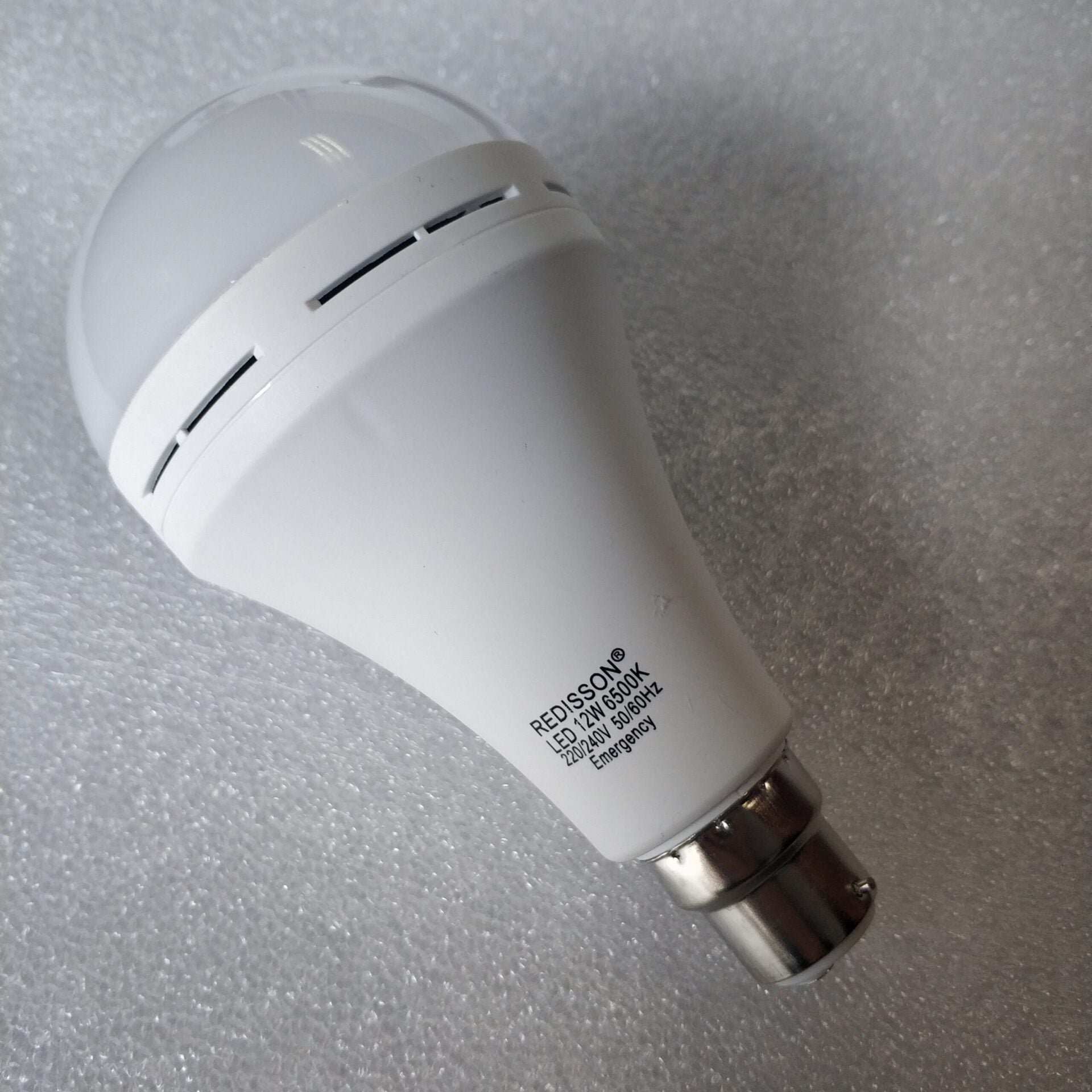 REDISSON 12 watt B22 Super Bright Smart Rechargeable Emergency LED bulb - Electromann SA
