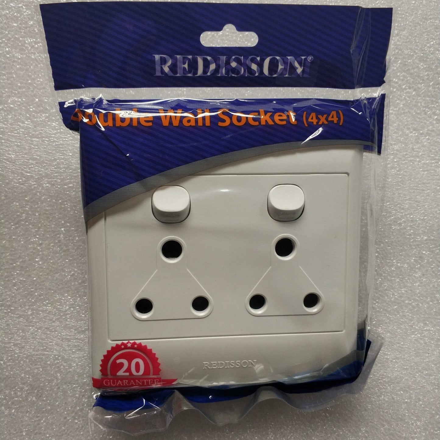 REDISSON 4x4 Double Switched Wall Socket - D01: Convenient and Durable Socket for Multiple Devices - Electromann SA