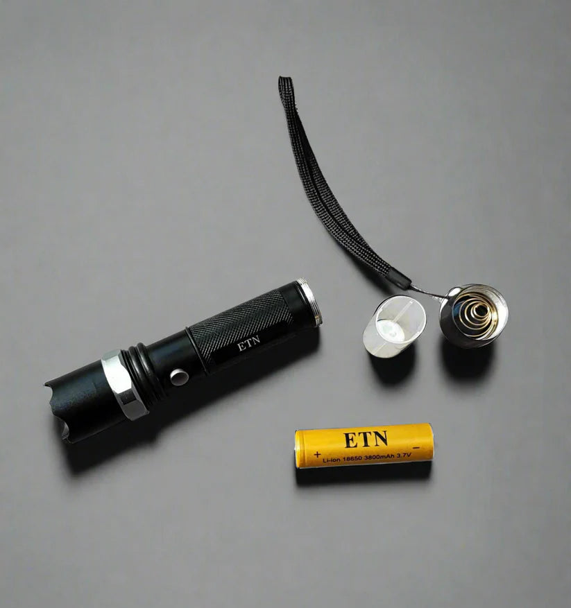 ETN Rechargeable Lithium Adjustable Zoom LED Flashlight