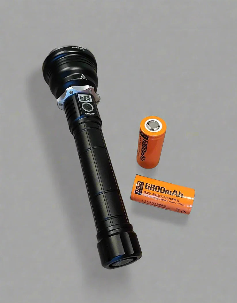 SMALL SUN Aluminum Alloy High Power Led Flashlight with 6800mah 32650 Lithium Batteries