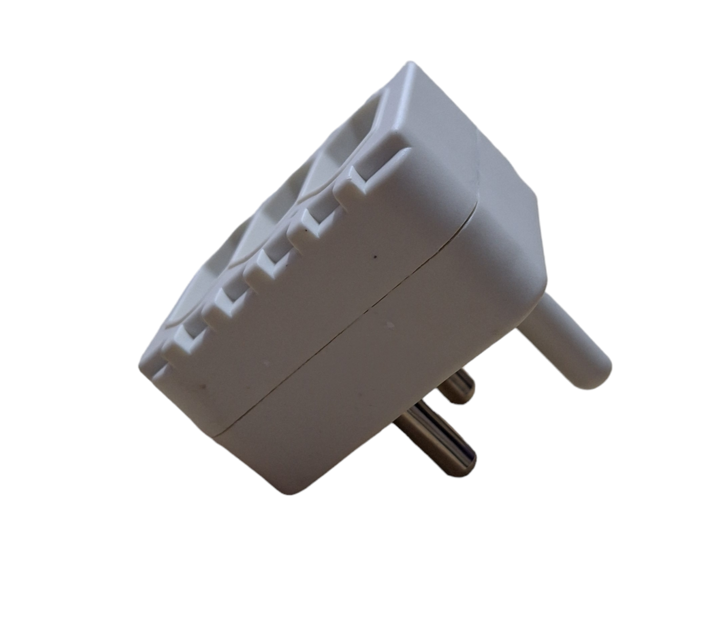 Redisson 3Way Adaptor 3x5a, 2Pin - Max 16A 250V~