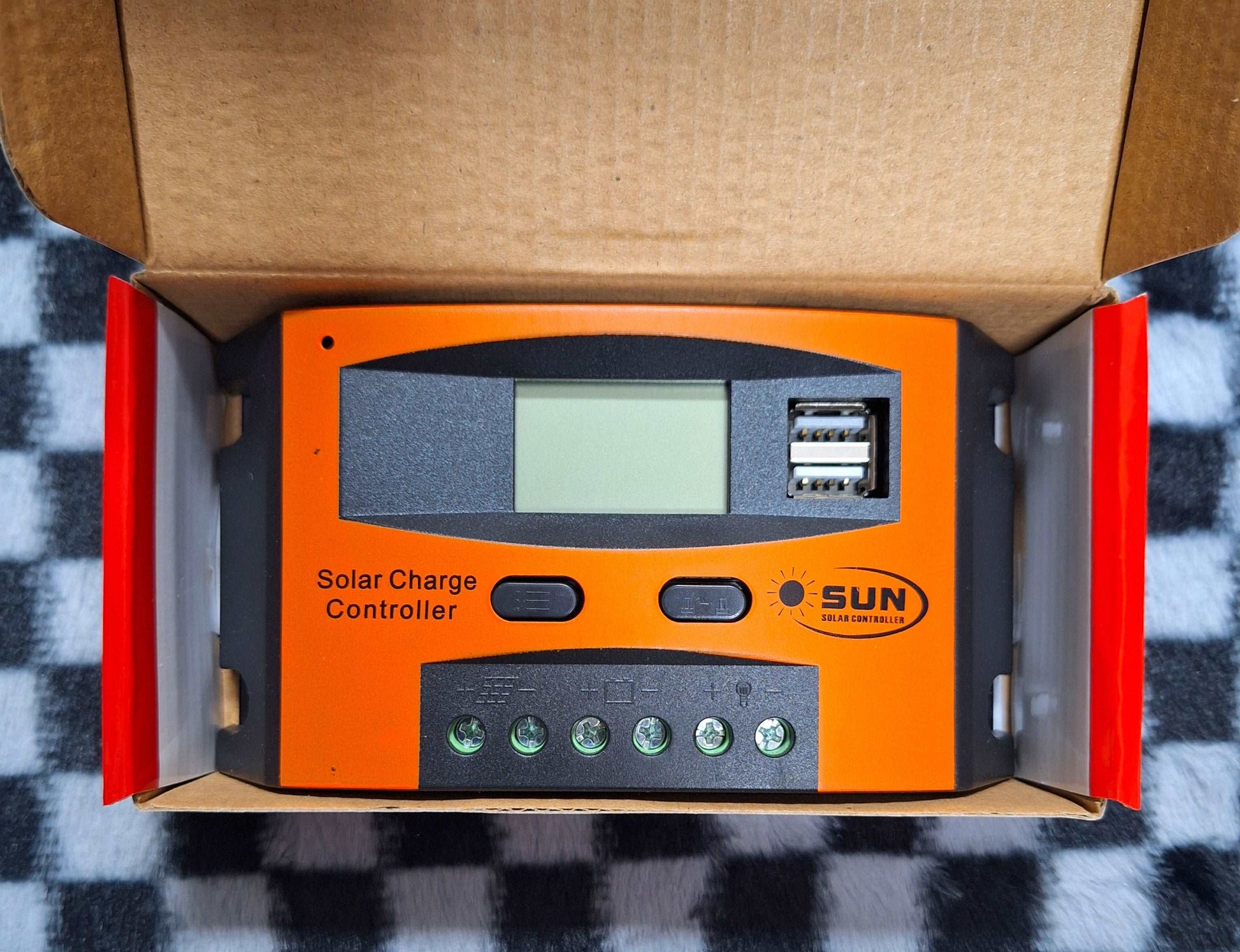 10A 12v/24V Solar Control Charger - PWM